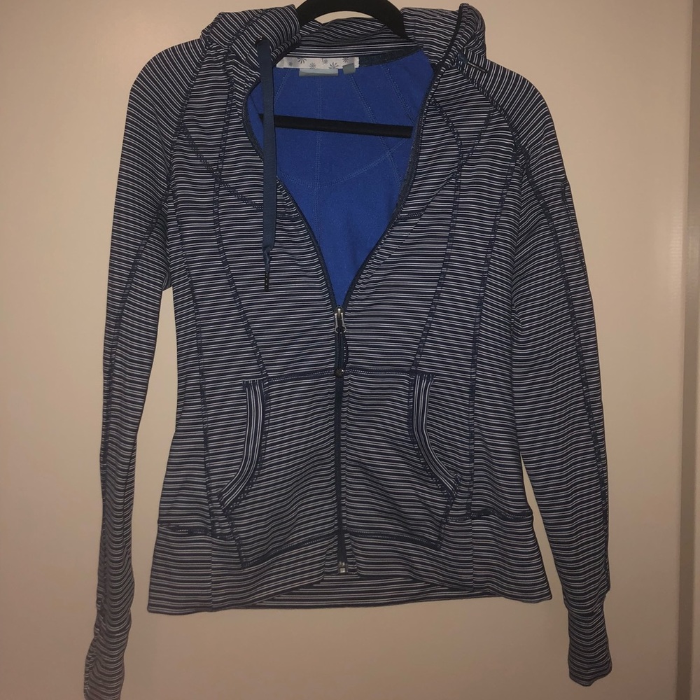 LIKE NEW navy striped hoodie with thumb holes